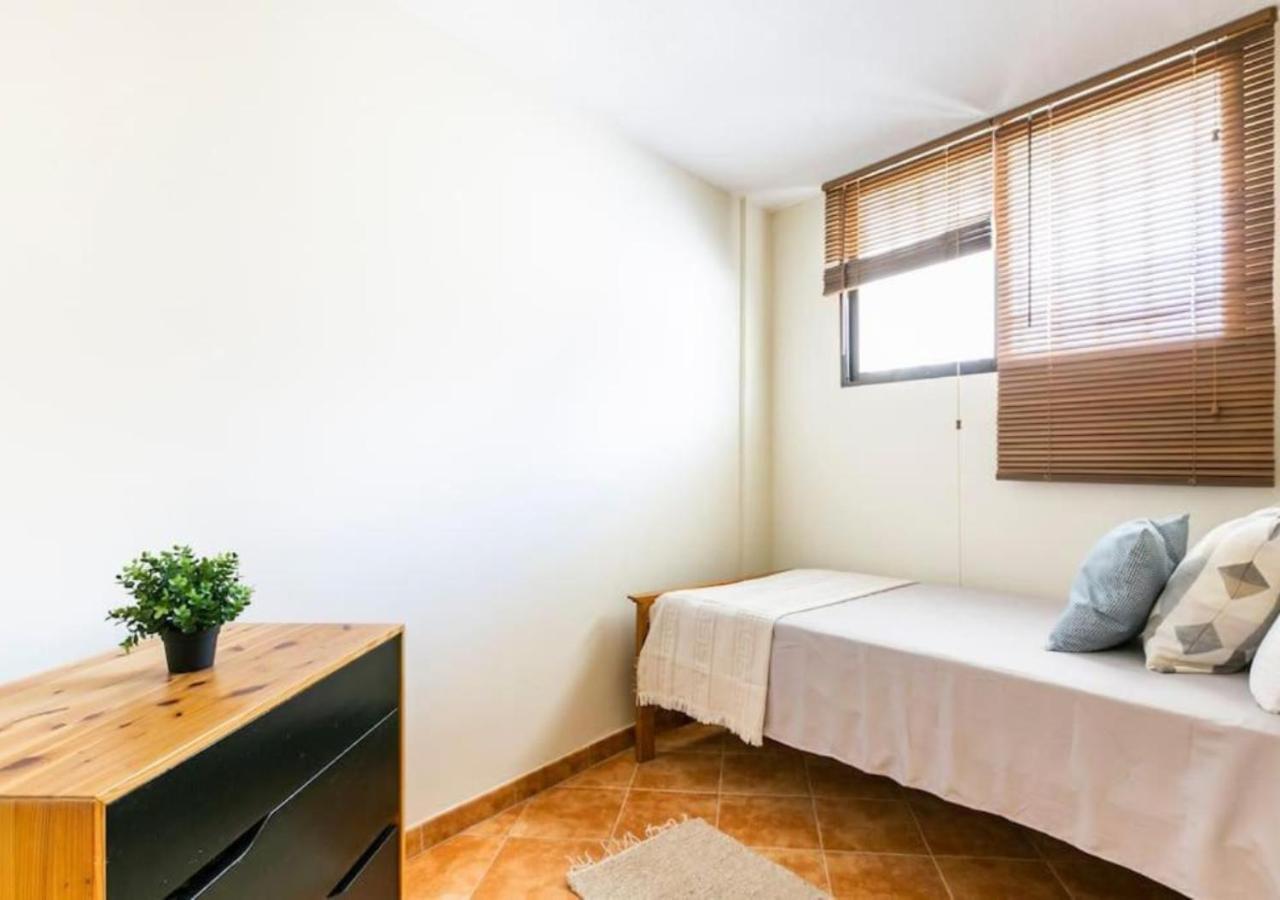 Cosy Apartment In Los Cristianos 5Min To The Ocean Exterior foto
